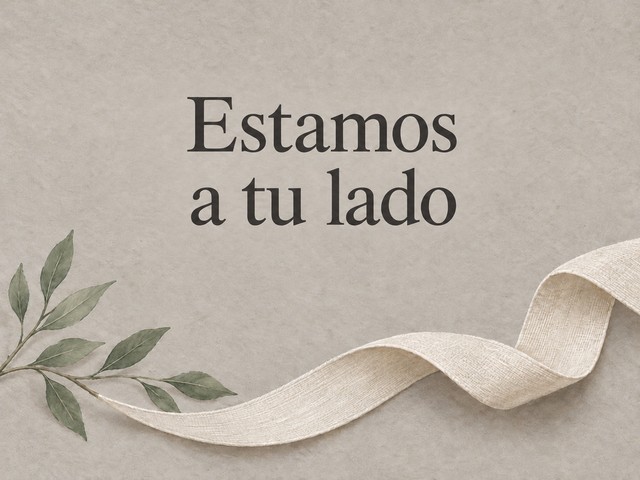 Ilustración de una cinta de lino marfil y una rama sobre gris, con el mensaje «Estamos a tu lado»